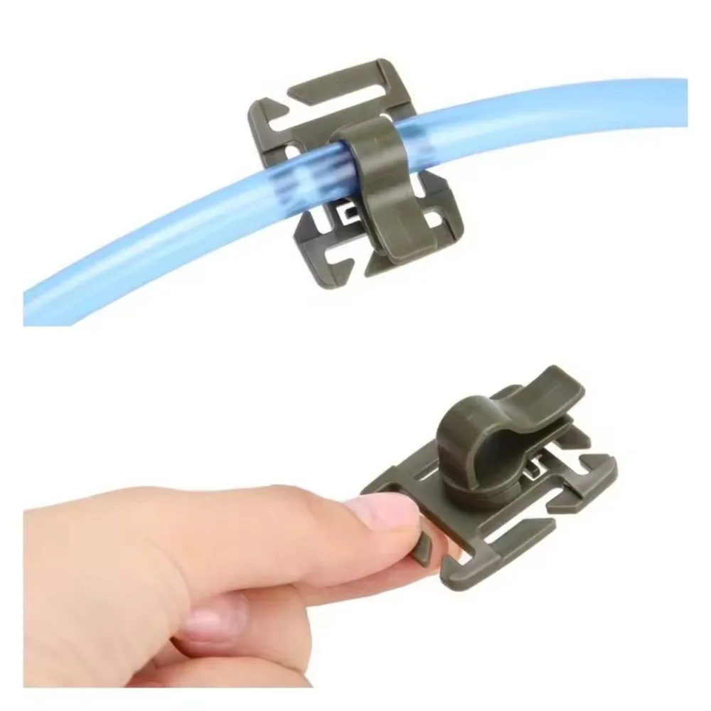

2Pcs Rotatable Drinking Tube Clip Molle Hydration Bladder Drinking Straw Tube Trap Hose Webbing Clip for Camelbak-Water Pack Bag