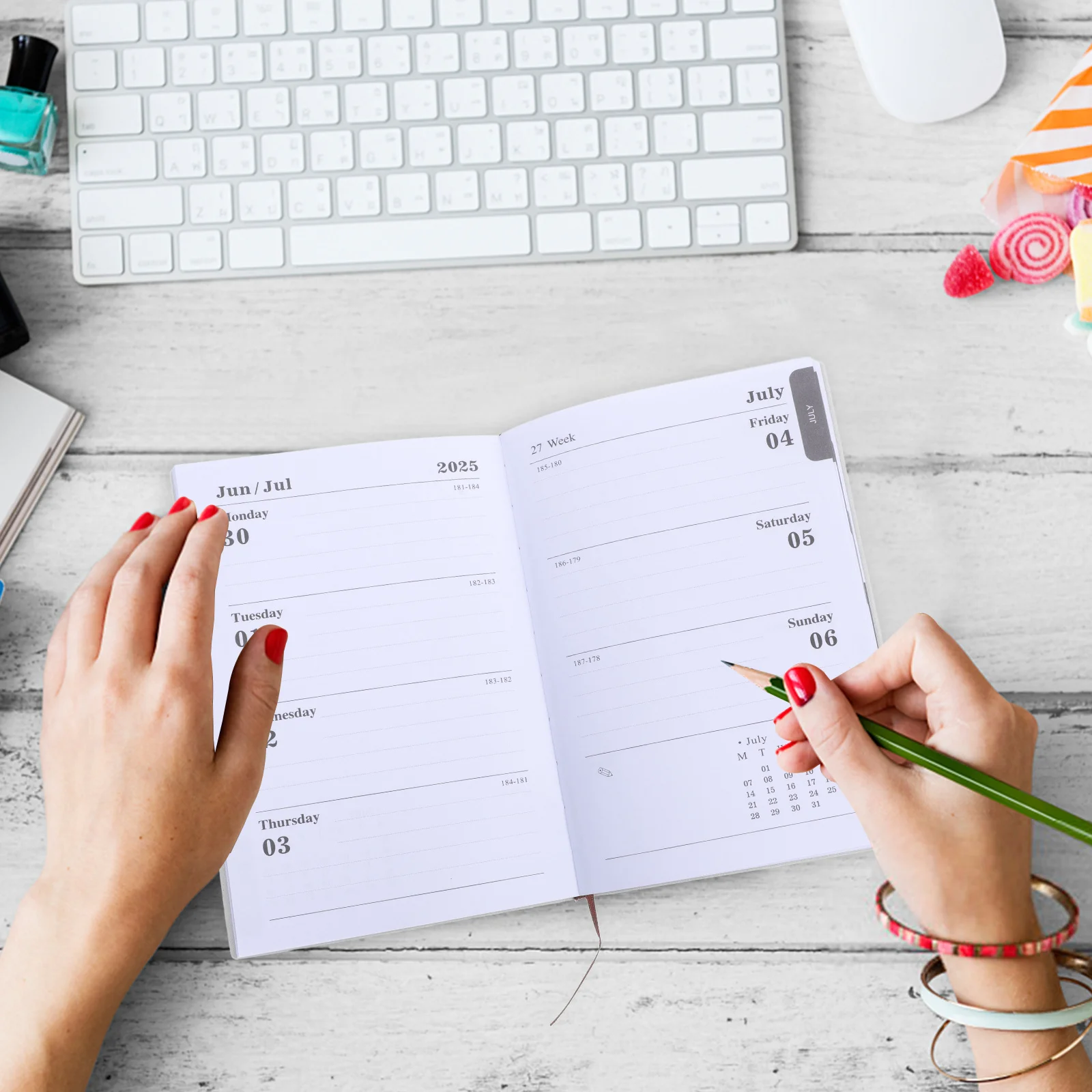 

PU 2025 Planner English Schedule Book Weekly Monthly Daily Sections Portable Productivity Organizer for Teachers