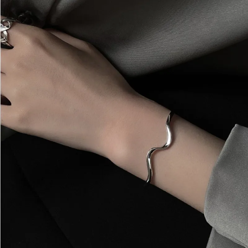 HUANQI New Trend Simple Bending Water Pattern Wave Arc Opening Bracelet for Women Girls Party Jewelry Gift