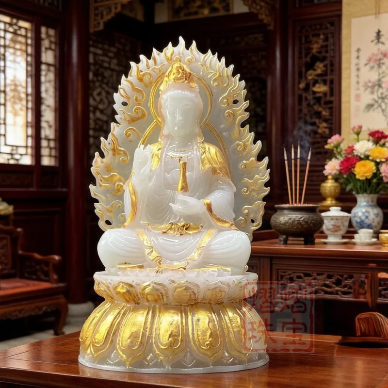 Statue de Guanyin rétroéclairée, peinte en or, à motif de flamme lumineuse, en position de lotus, sur un piédestal de lotus, pour la vénération.