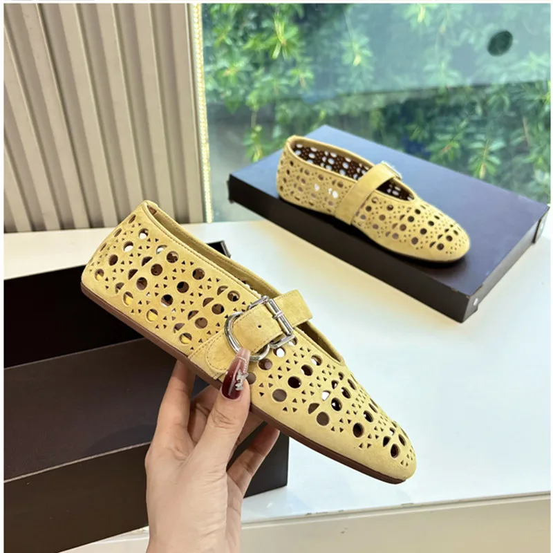 ミニマリスト・メリージェーン・シングルシューズ（レディース）2025 レトロスエードフラットボトムワンライン・ホローホール・通気性バレエダンスシューズ