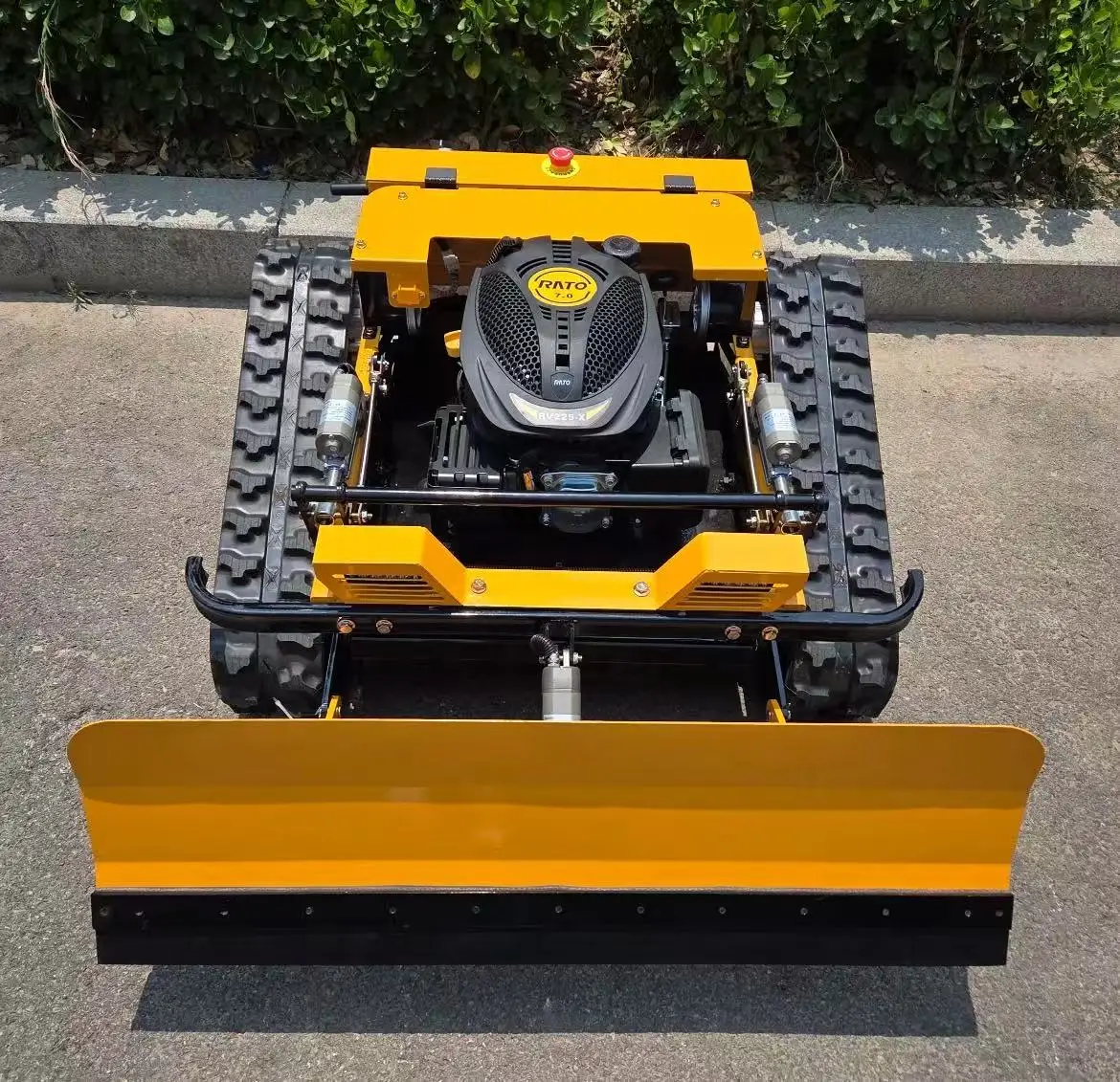 

500mm Remote Control Lawn Mower Automatic Climbing Garden Weed Remover High Efficiency for Household Use Snow Customized