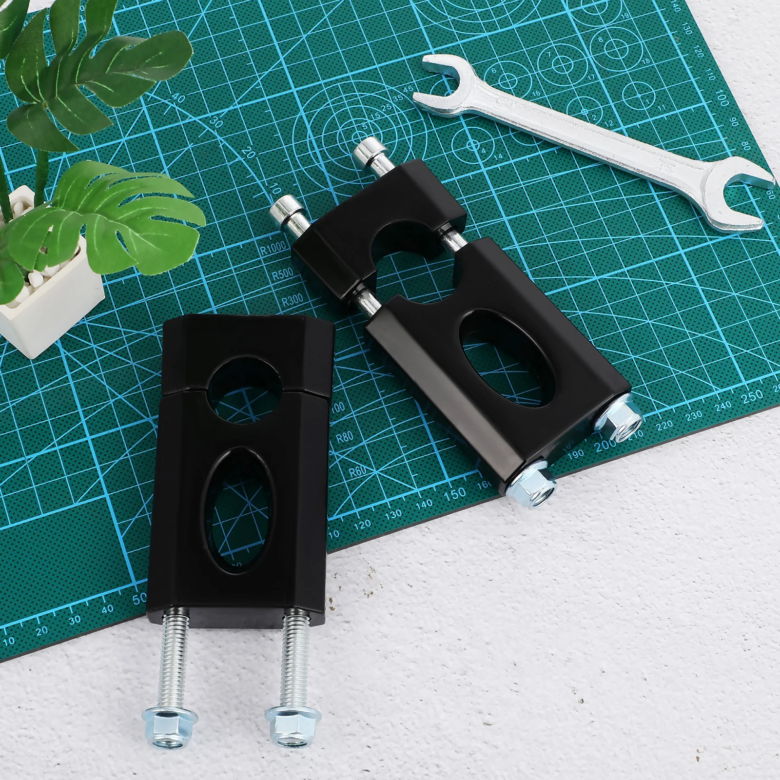 

1 Pair Riser Clamp Metal Motorcycle Mount Dirt Bike Handlebar Risers Pit Bike Handlebar Components Height Extender Robust
