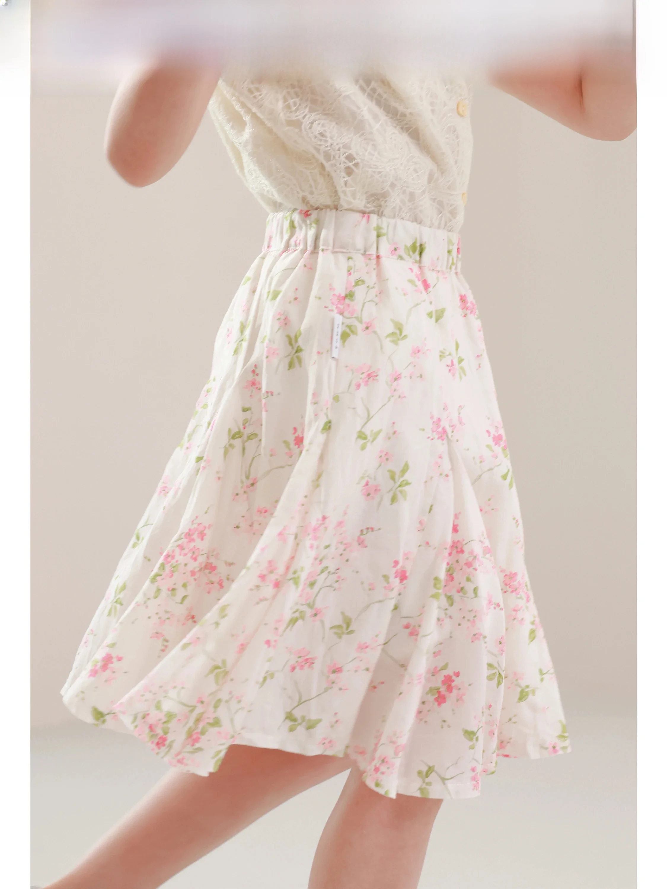 gonna-vintage-elegante-fomm-per-ragazze-design-originale-in-cotone-elastico-con-16-pezzi-di-patchwork-floreale-ricamato