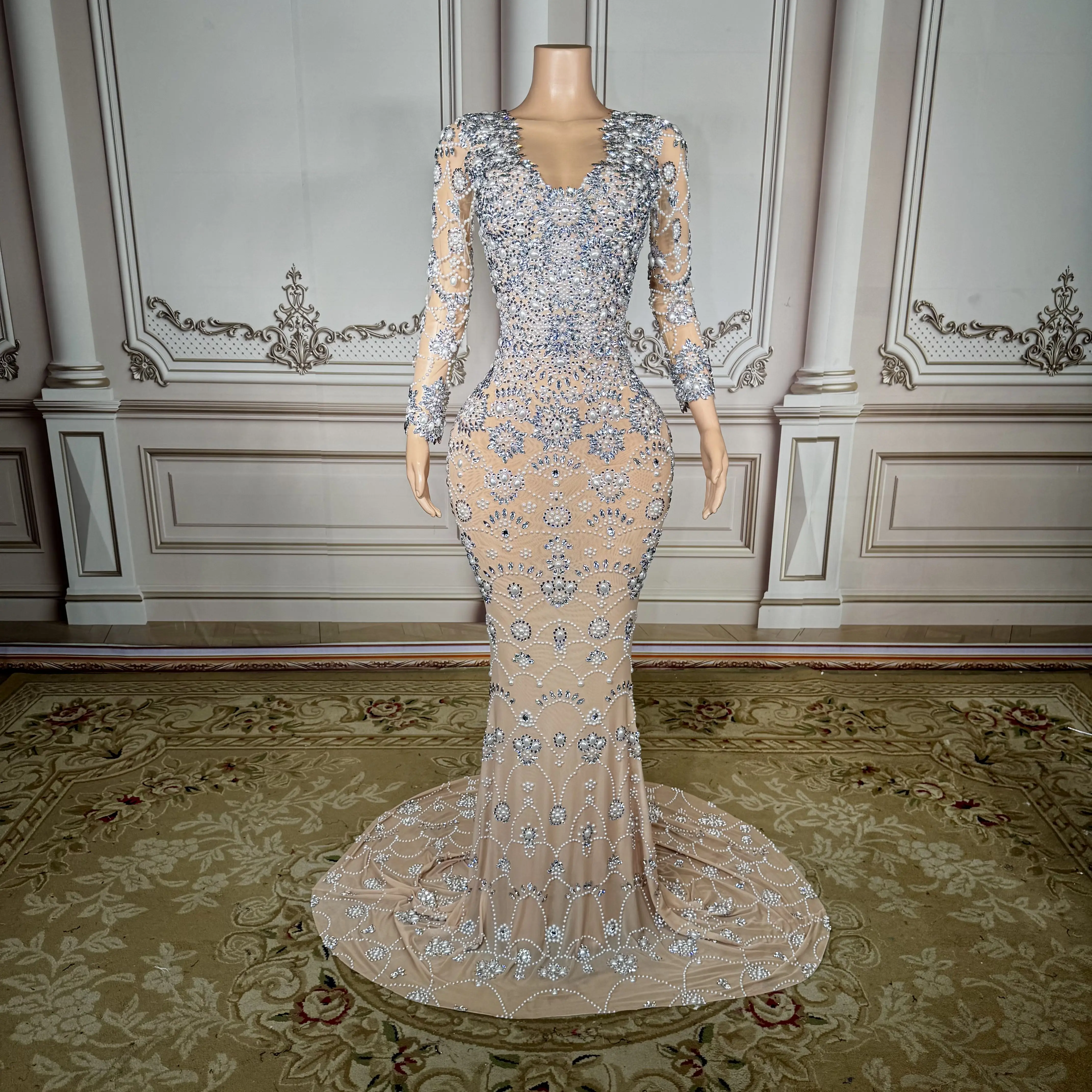 Zd Glamorous Rhines…