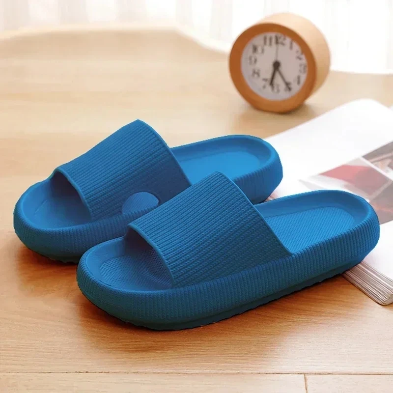 chinelo-de-praia-eva-com-sola-grossa-de-4cm-conforto-nuvemoso-uso-domestico-aumento-de-altura-para-casais-sandalia-interna-de-cor-solida-para-o-verao