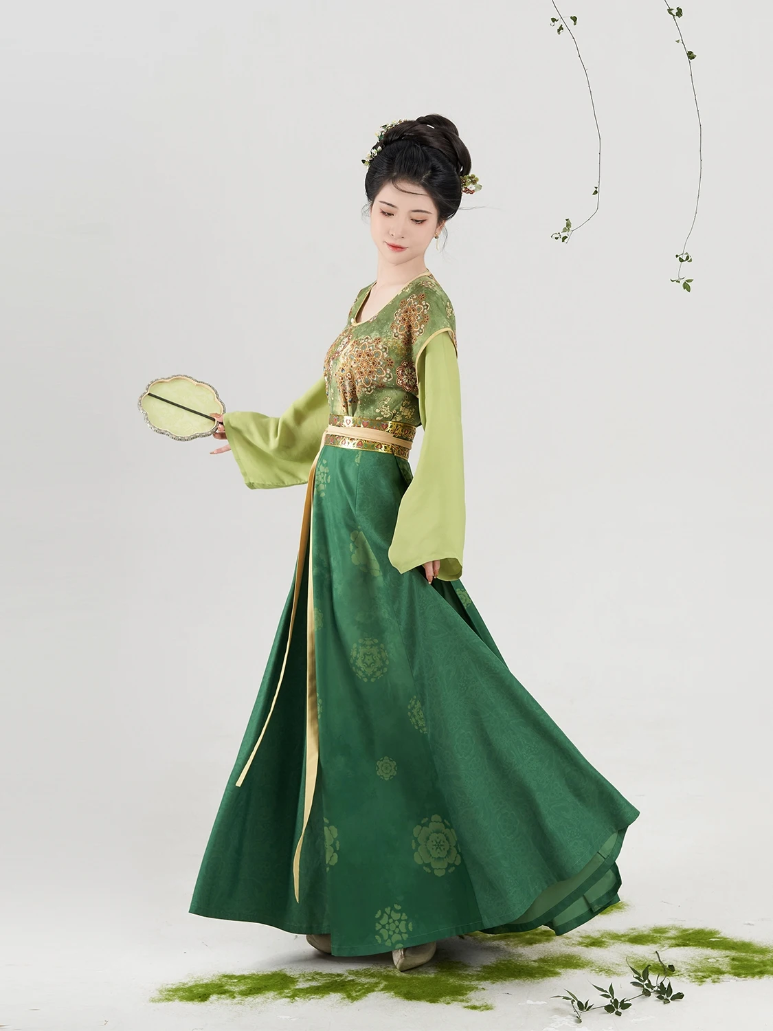 Tang Hanfu Dunhuang Tuanhua chiffon round neck shirt with eight broken skirt dance dress summer dress