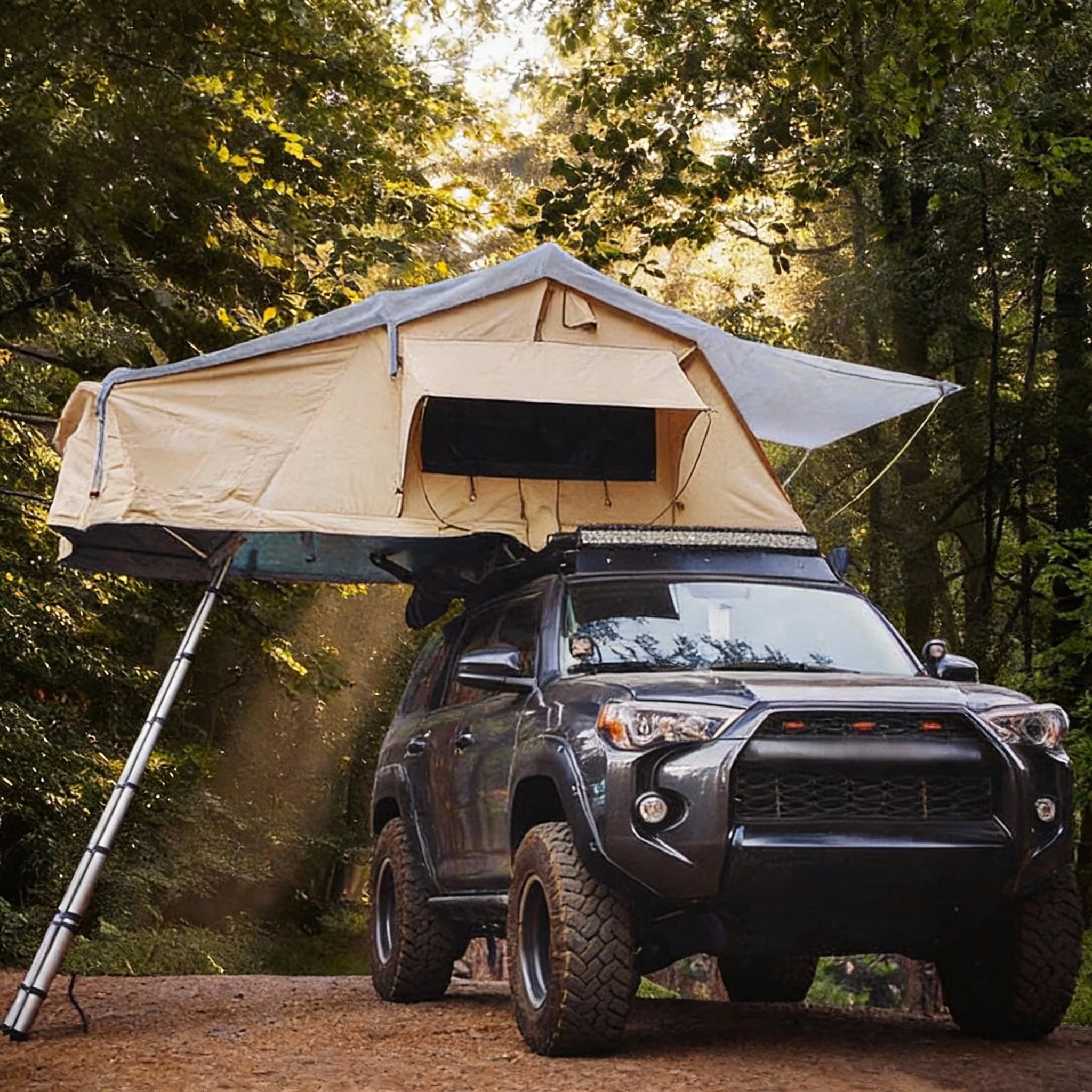 Wholesale Double Layer 420D Ripstop Oxford Waterproof Four-Season Rooftop Tent Aluminum Frame Quick Opening Extendable Design