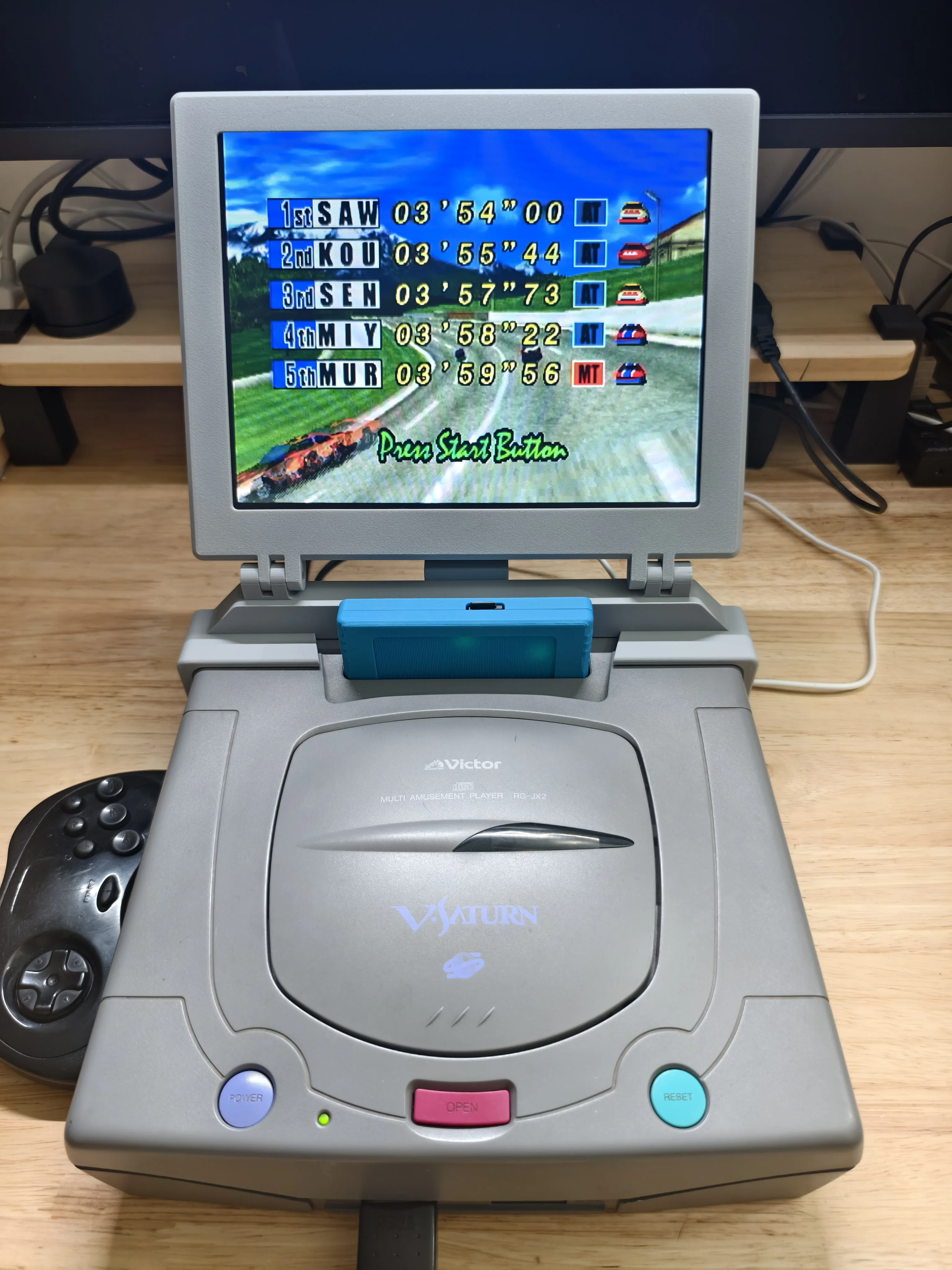 

10.4 Inch Saturn Saroo SS Retro Arcade Game Console Portable Display SS Saturn Mini Monitor With Stereo