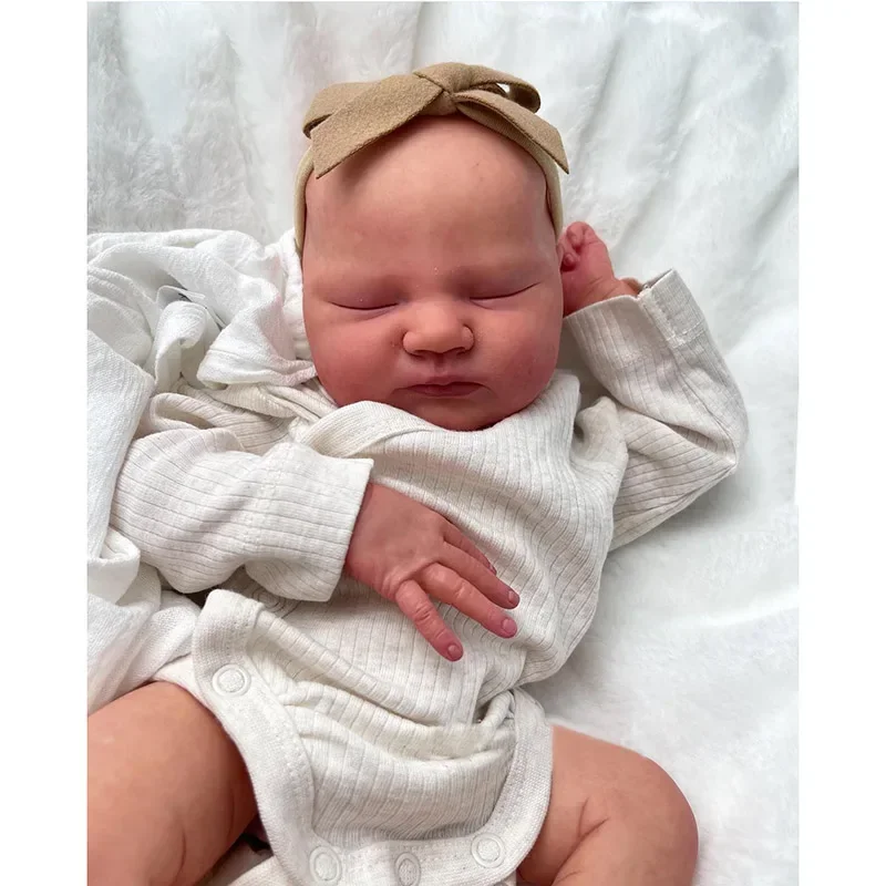 دمية Baby Quinlyn منتهية بالفعل، لمسة ناعمة، دمية نائمة نابضة بالحياة مع عروق مرئية، رسم يدوي للشعر