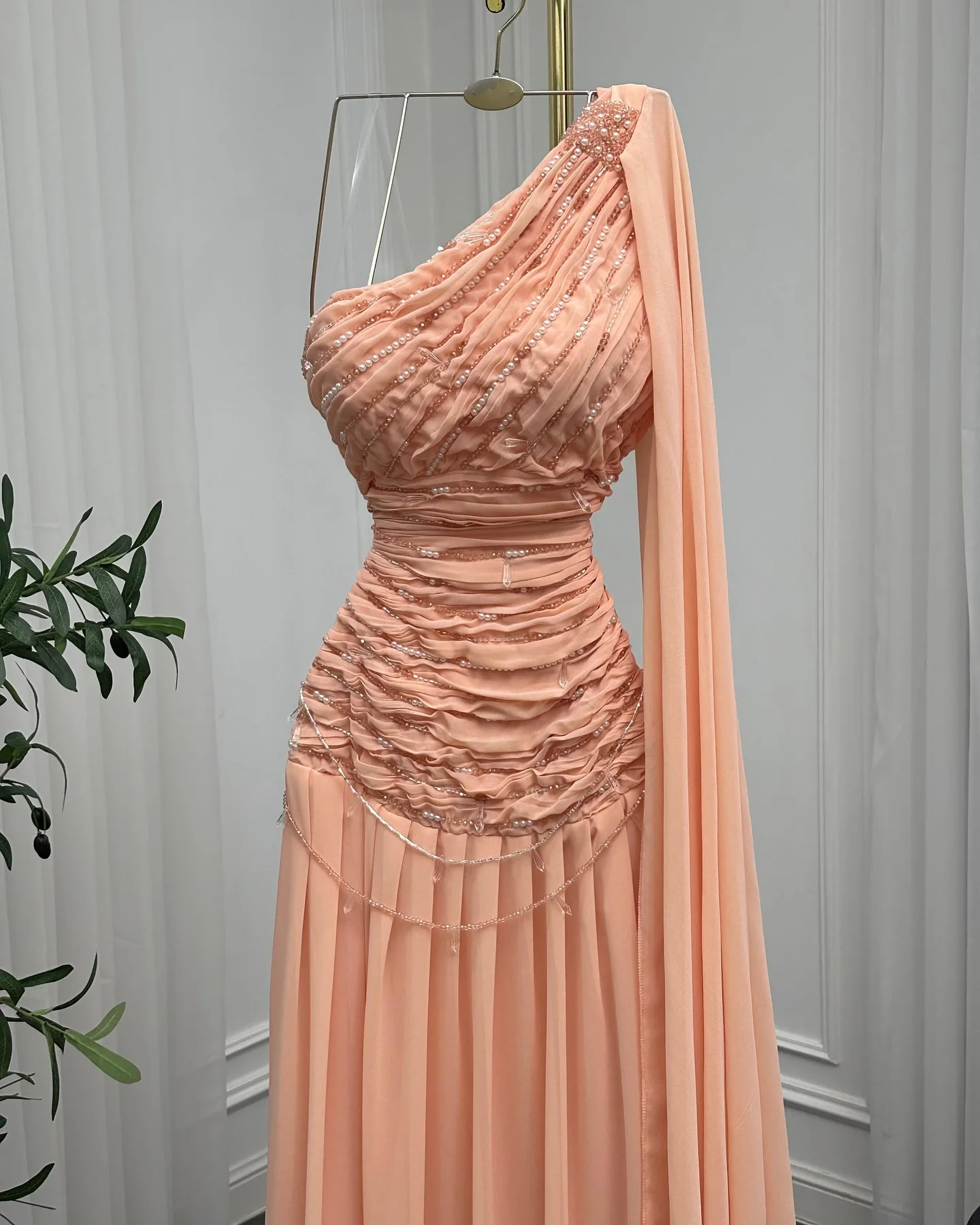 Customized Evening Dress Exquisite Chiffon One Shoulder Sleeveless Prom Gowns Simple Straight Beading Ruched Party Dresses