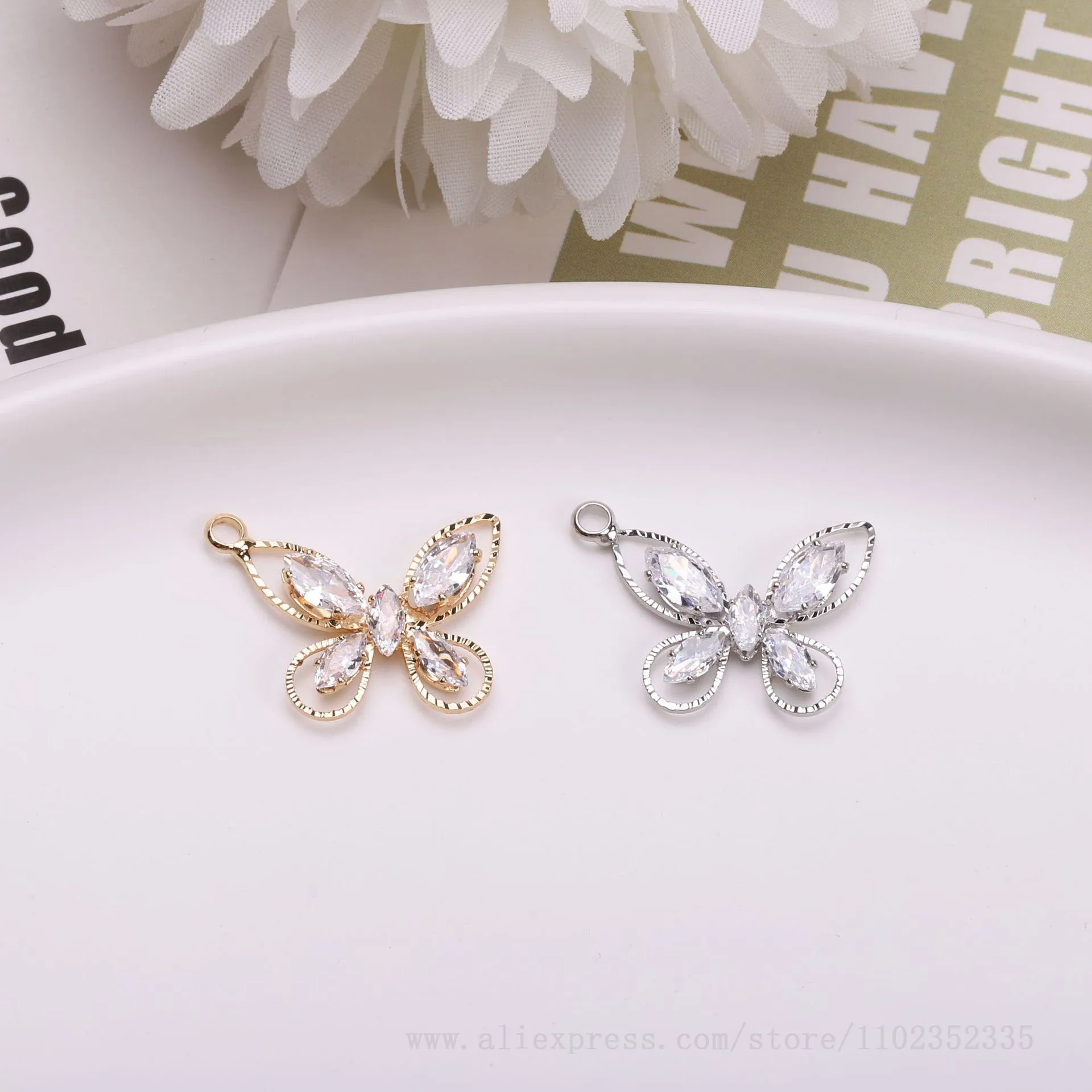 10pcs/ Bag Fashion diamond hollow three-dimensional butterfly pendant DIY jewelry accessories necklace earrings material pendant