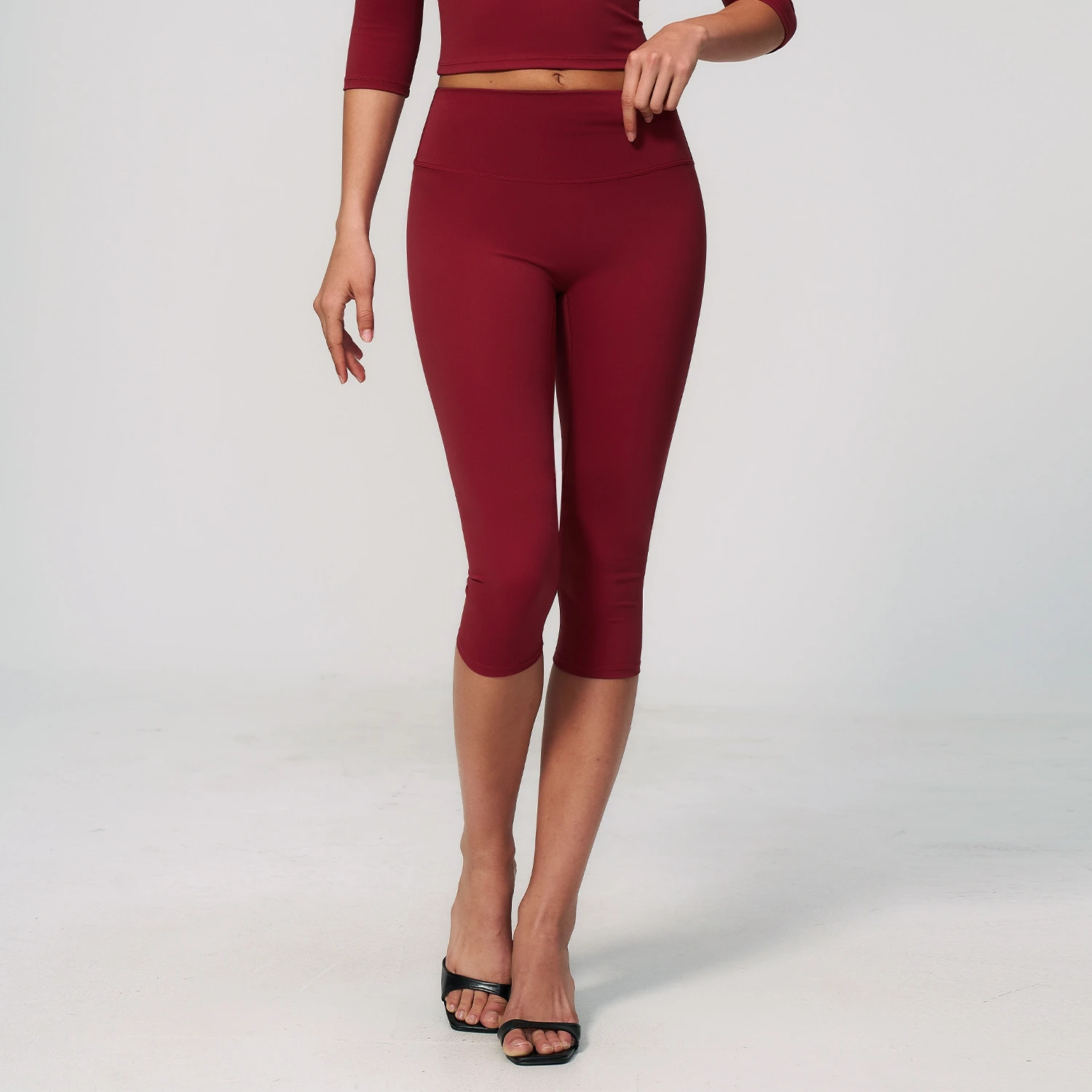 Women Solid Color Yoga Shorts Breathable Sport Fitness Mid Pants Cycling Jogging Tights Pant Female High Waist Push Up Gym Short