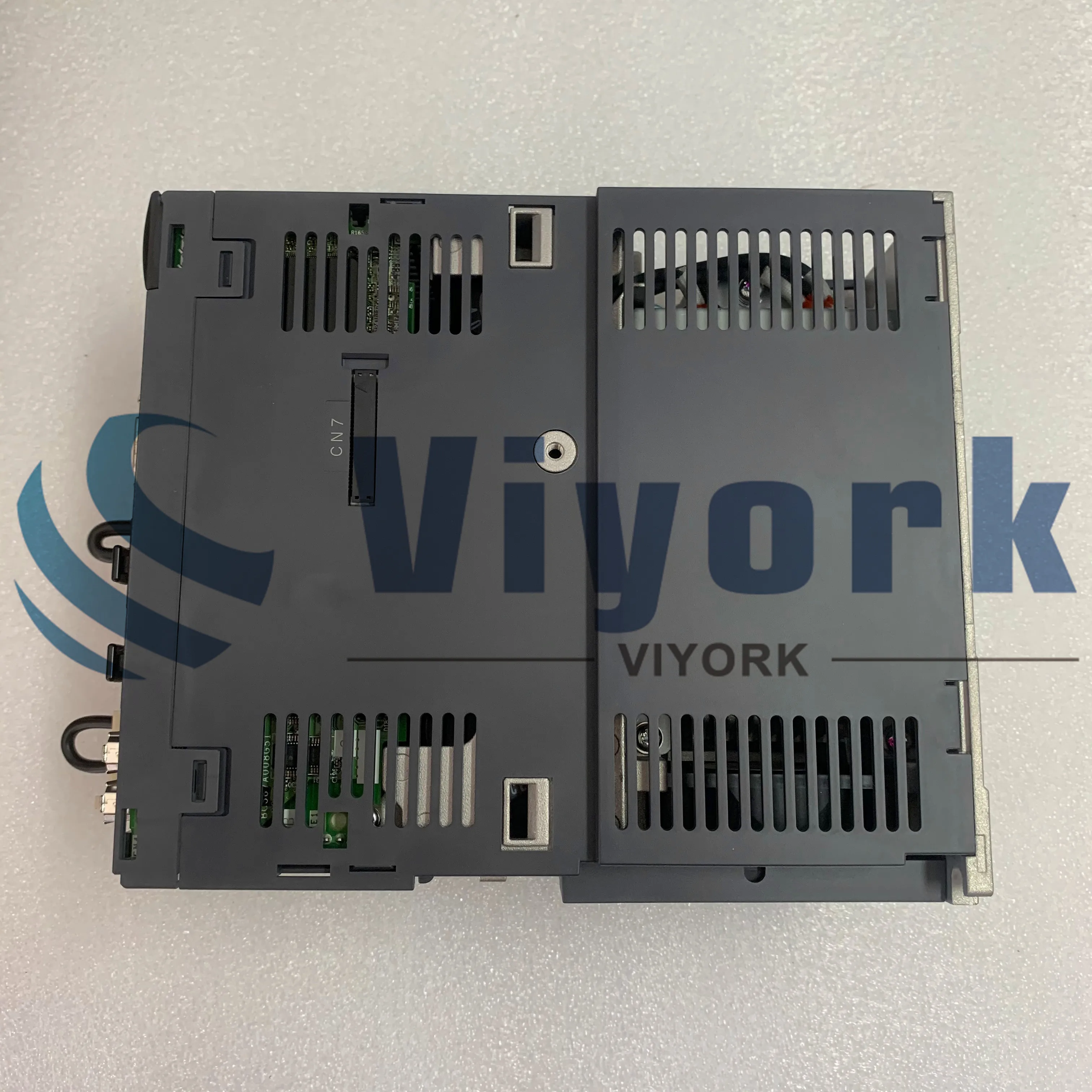 MR-J3-200B-RJ027U575 2KW SERVOVERSTERKER 200V NIEUW