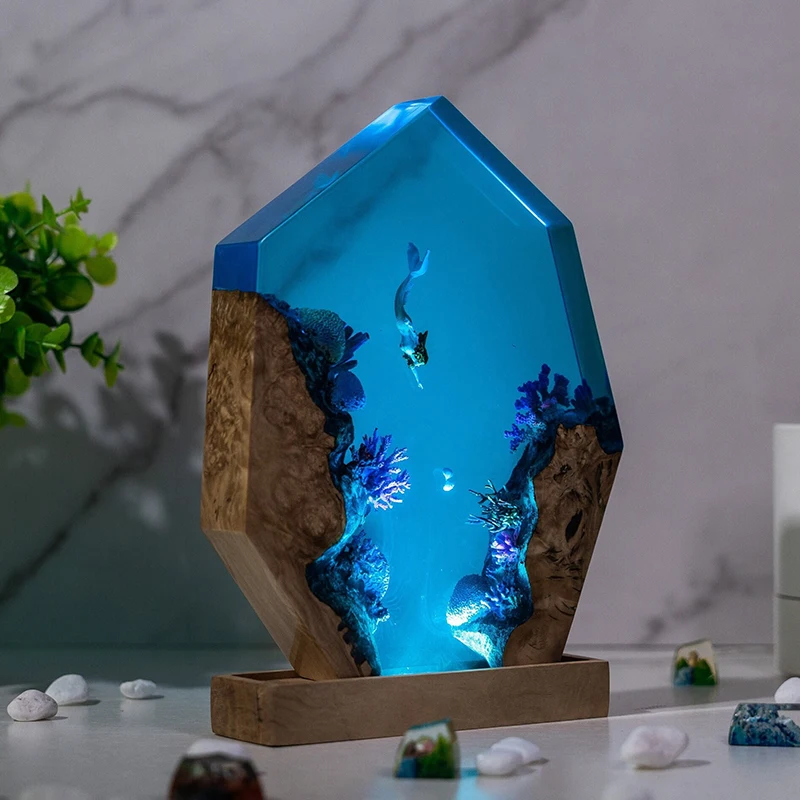 

Ocean Organism Resin Lamp Mermaid Table Light Creactive Art Decoration Lamp Sea Miniature Landscape Night Light USB Charge
