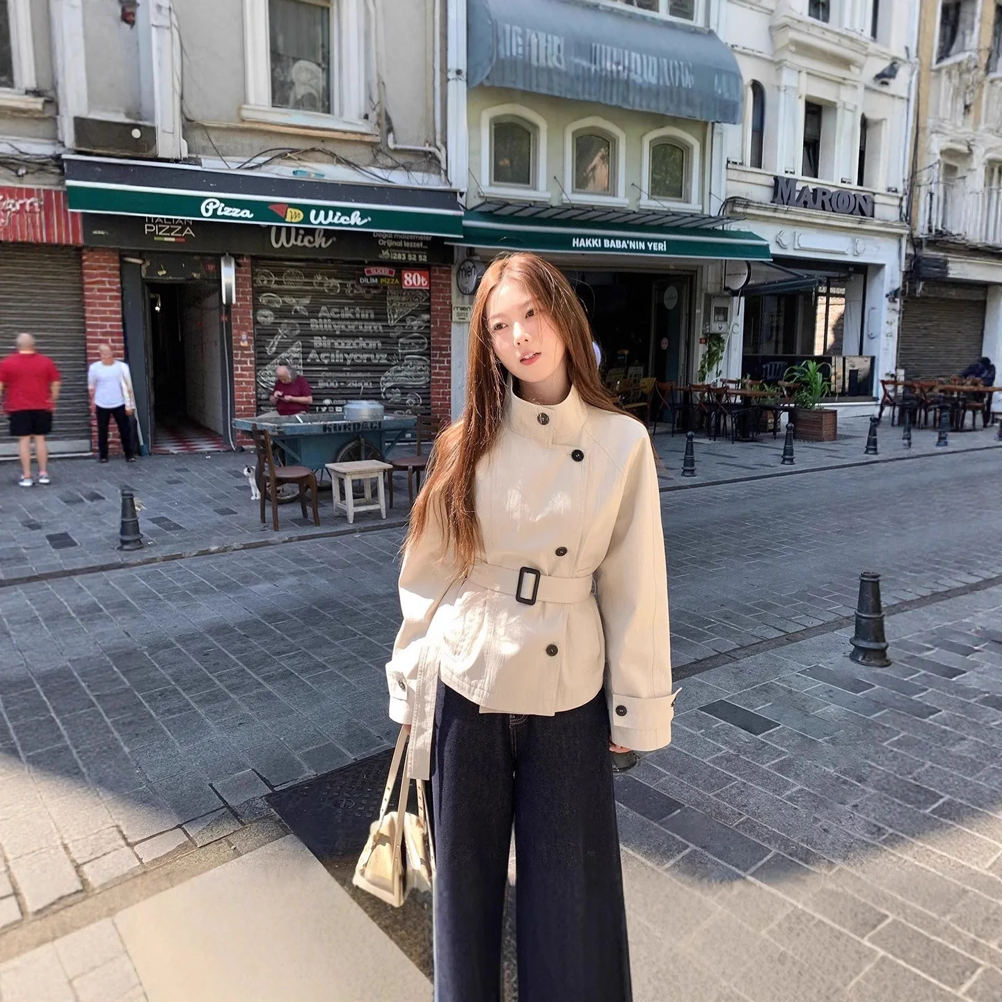 Early Korean-Style Women's Short Trench Coat, British-Style Stand-Up Collar, Waist-Cinching, High-End Korean Casual Jacket, 2026