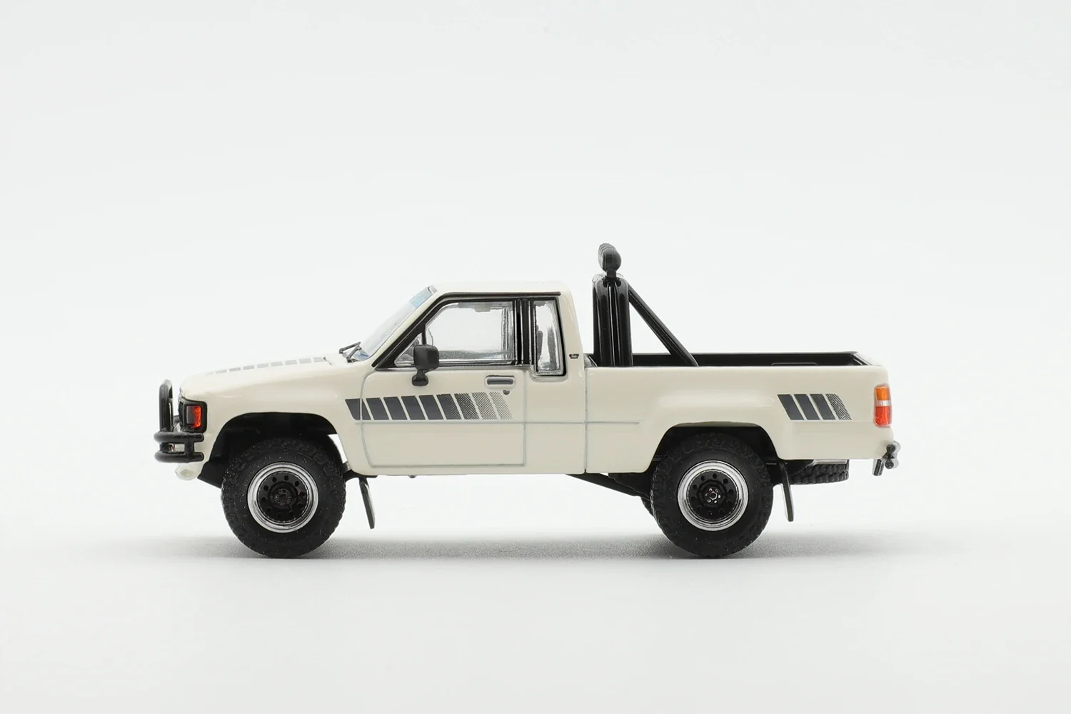 GCD 1:64 HiLux SR5 Blue White Gray Model Car