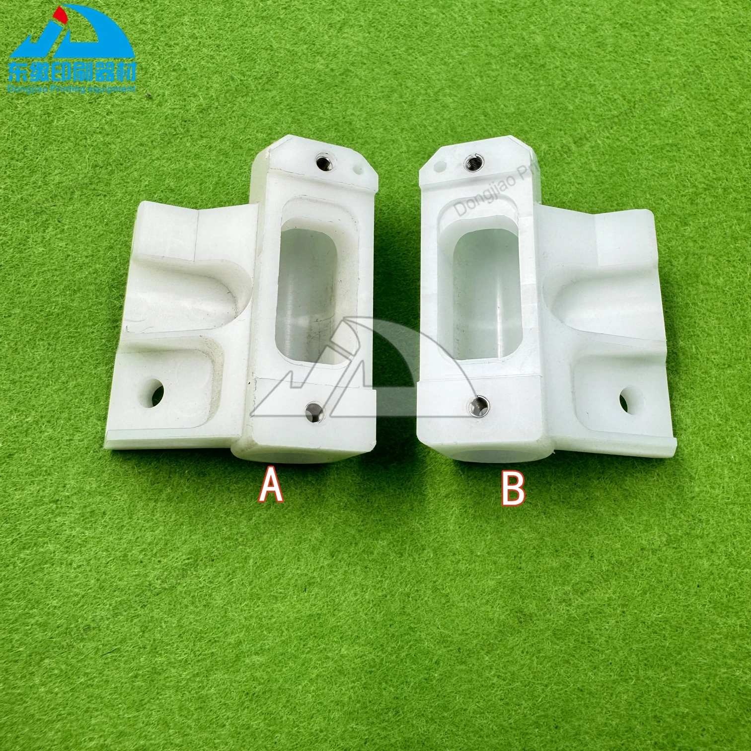 

Хит продаж: Запчасти для офсетных печатных машин Man Roland 200 – Блок-фиксатор тяги и Блок боковой регулировки тяги для направляющей тяги