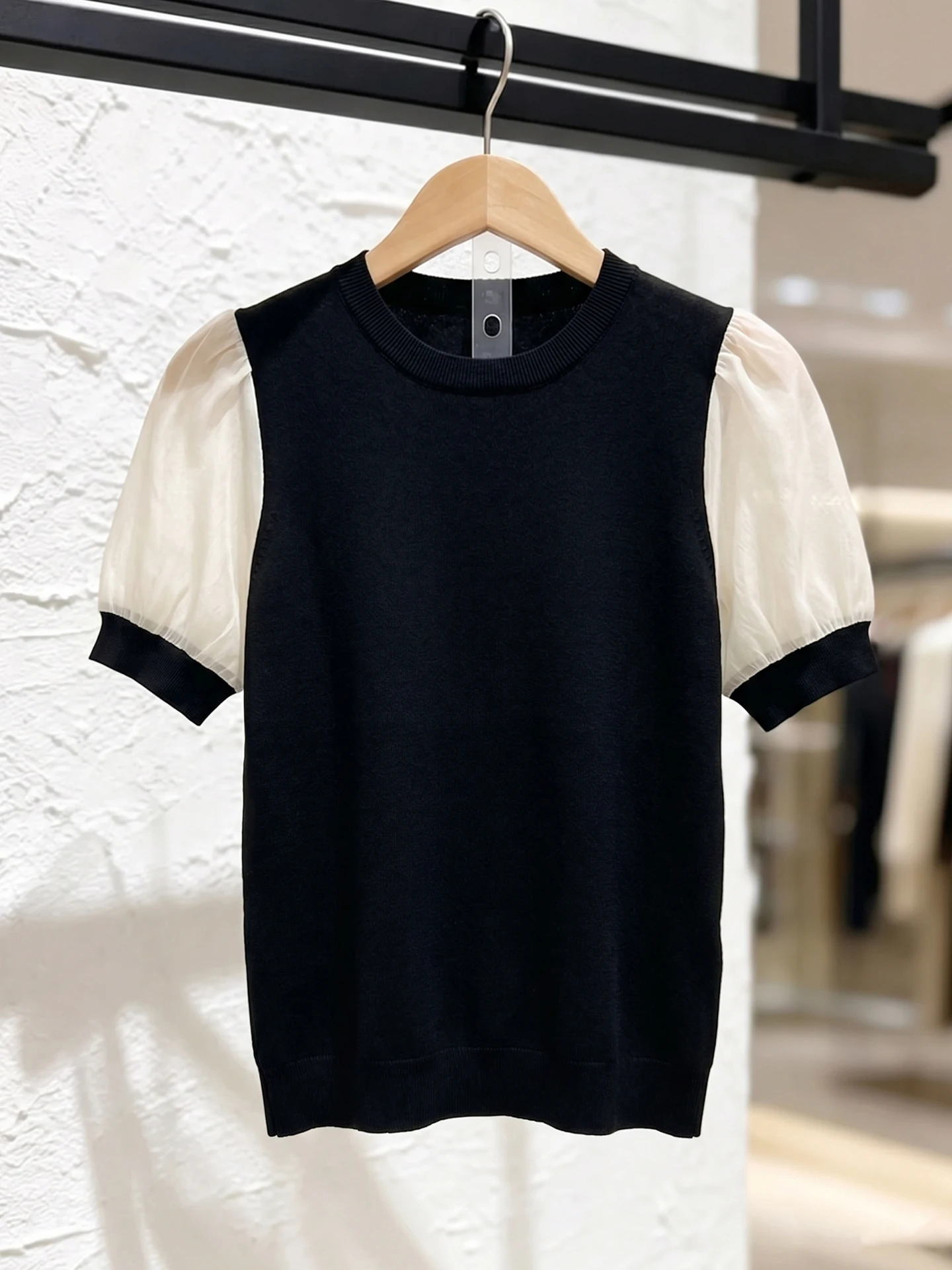 

Korean Style Short Sleeve T-Shirt Women's Fashion Color Block Design Summer Casual round Neck Top Elegant Mysterious New Model