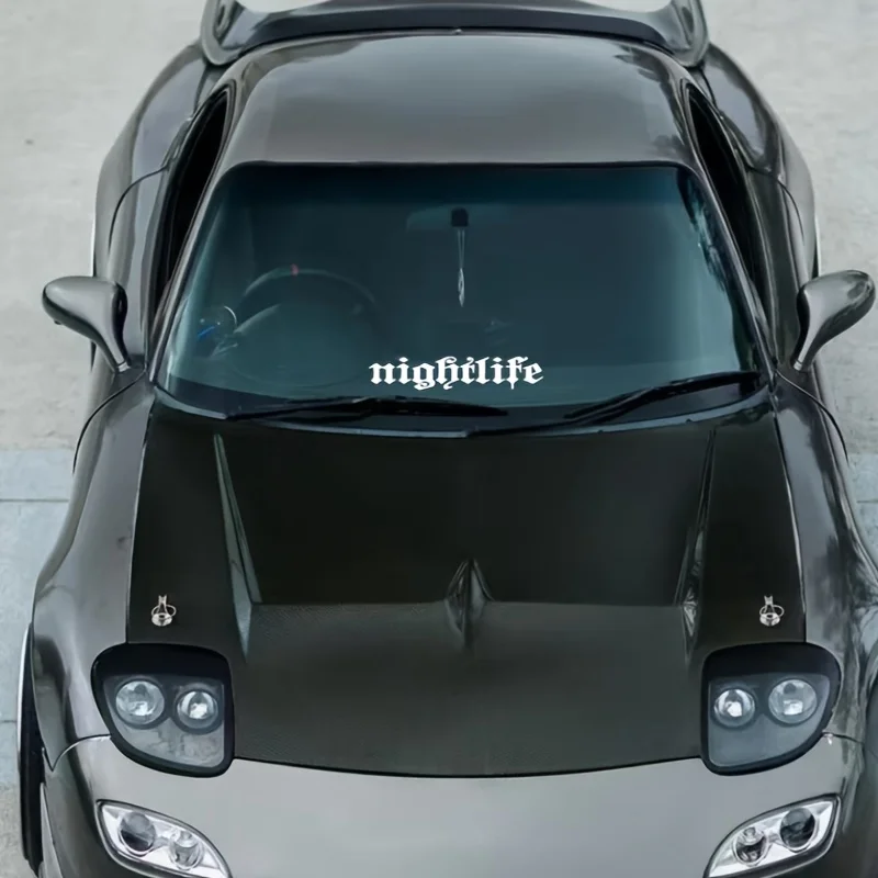ملصق للزجاج الأمامي للسيارة من Nightlife - لمسة نهائية متينة غير لامعة، سهل الاستخدام والإزالة، الحجم Is21.9x4.1 بوصة