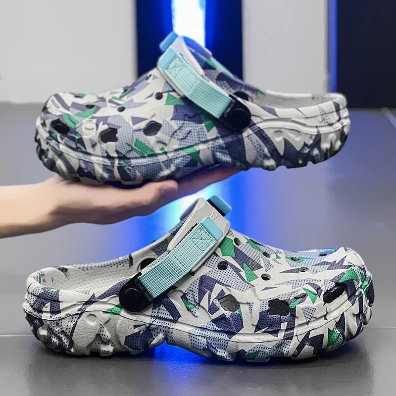 New Men's Clogs Slippers Sandal Men Garden Shoes Flat Camouflage Sandals Male Sneakers Outdoor Flip Flops Home Clogs view 2