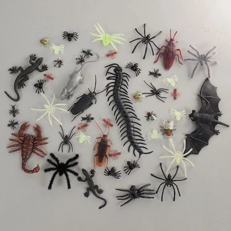 50pcs Realistic Bugs Funny Toy Fake Cockroach Novelty Insects Halloween Prank Simulation Tricky Disgusting Scary Party Supplies
