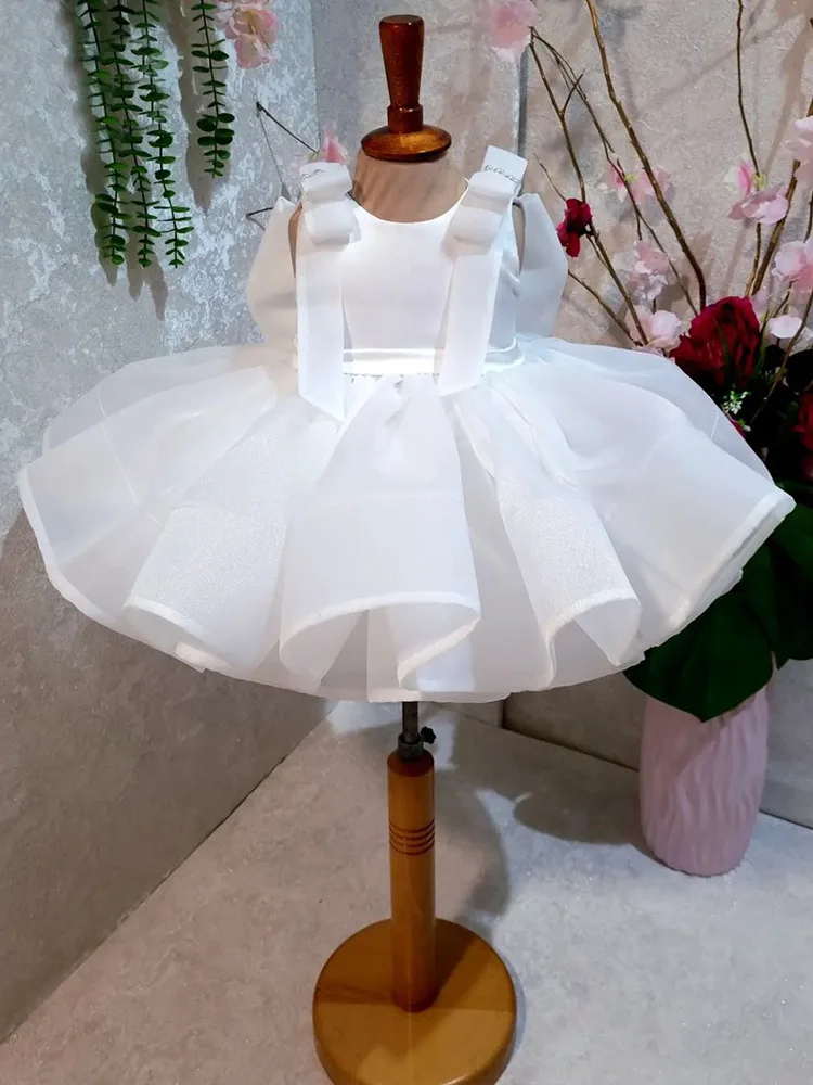 Luxurious White Baby Girls Dresses Tulle Tiered Infant Girls Birthday Party Gown Christmas New Year Dress Gift 1-11 Years