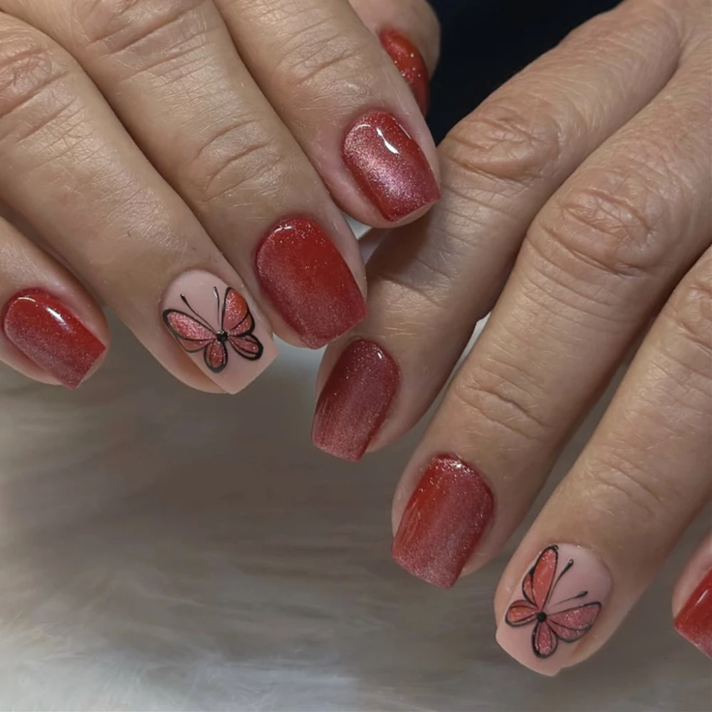

Sparkling Red Cat Eye Butterfly Nail Art Short Square Shiny Wearable False Nail Detachable Finished Fake Nails Press on Nails