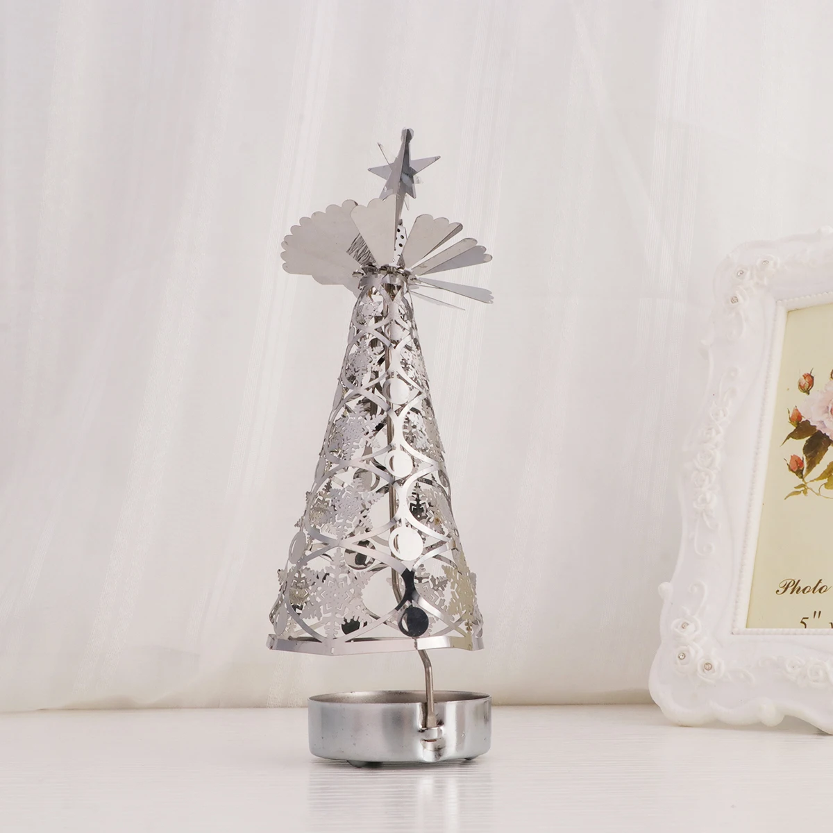 

Christmas Rotation Candlestick Metal Tree Shaped Holder Silver Automatic Revolving Tea Light Holder for Home Party Decor