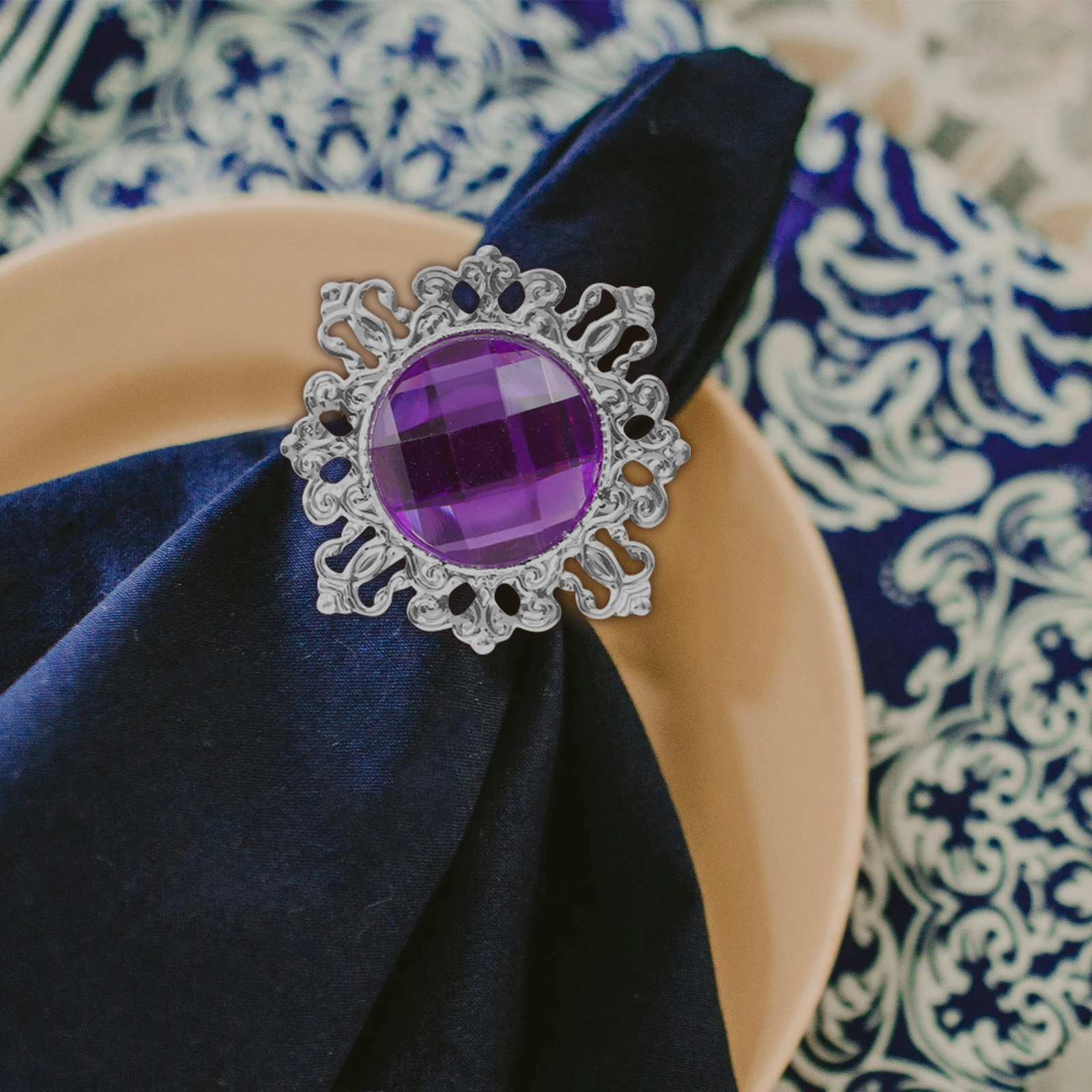 

12pcs Rings Acrylic Iron Purple Wedding Napkin Ring 5x5cm Banquet Wedding Decor Table Settings Serviette Holders