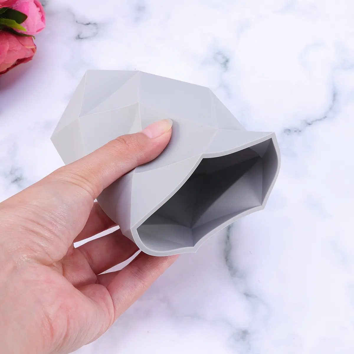 Premium Flexible Silicone Pen Holder Stylish Stable Desk Organizer for Students Teachers Pens Pencils Art Supplies