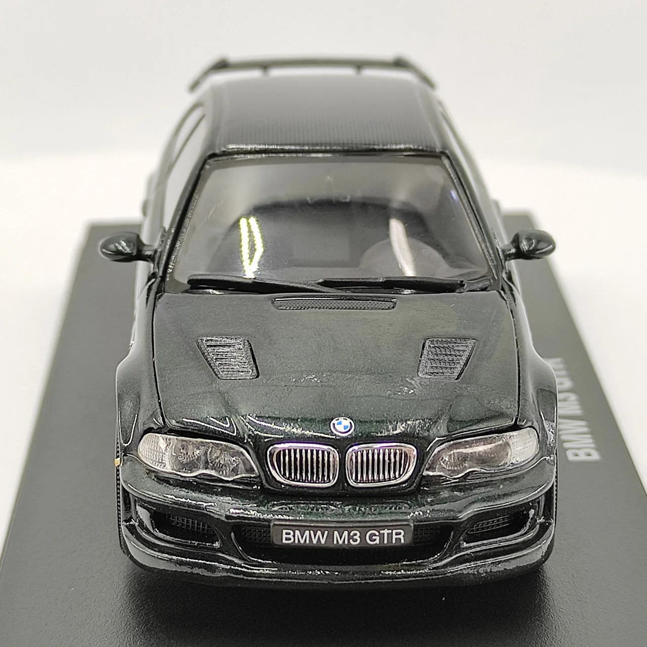 

KYOSHO масштаб 1:43 BMW M3 GTR уличная версия модель автомобиля из зеленого сплава