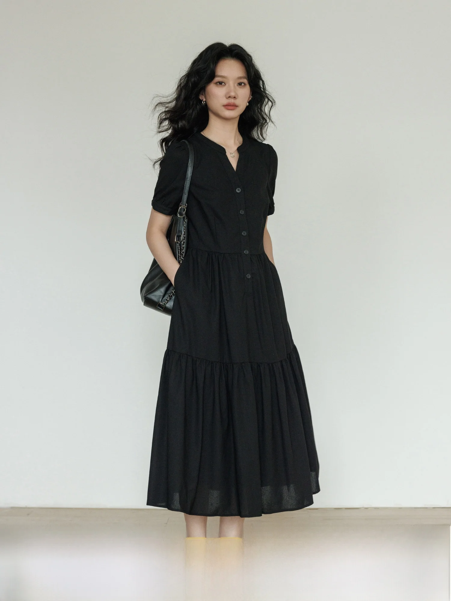 

Summer Black Linen Shirt Dress Women's V-neck Short-sleeved Loose Waist A-line Skirt Single-piece Casual Style Round-neck