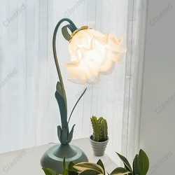 Retro French Romantic Flower Desk Lamp Atmosphere Sense Bedside Table Lights Cream Style Pastoral Country for Home Bedroom