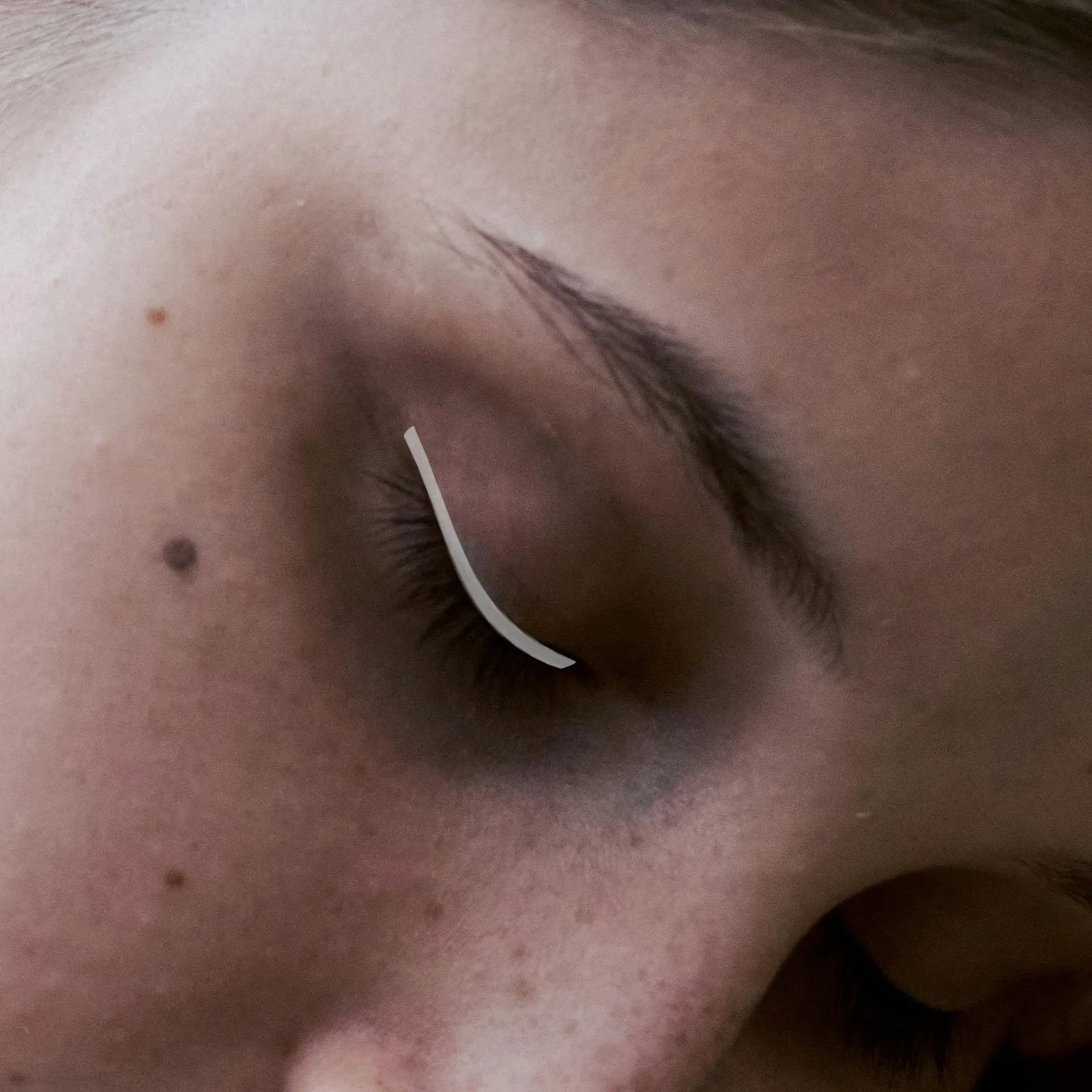 40 個の自己粘着まつげストリップ黒アイライナー防水ラッシュテープナチュラルルックソフトで快適なつけまつげ