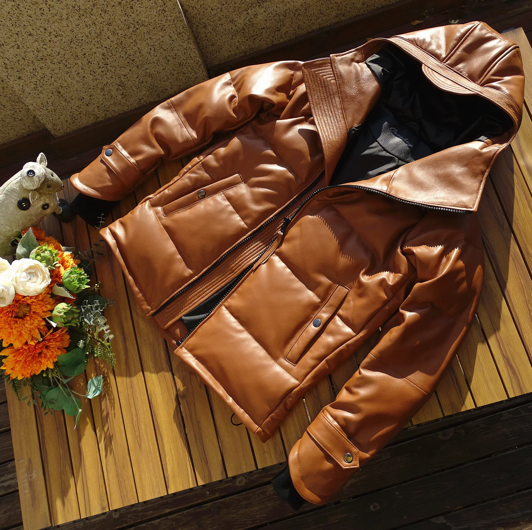 New Fashion Men and Women Winter Duck Down Coat Couples\' Padded Jacket Hooded Genuine Sheepskin Leather Windbreaker Brown Black