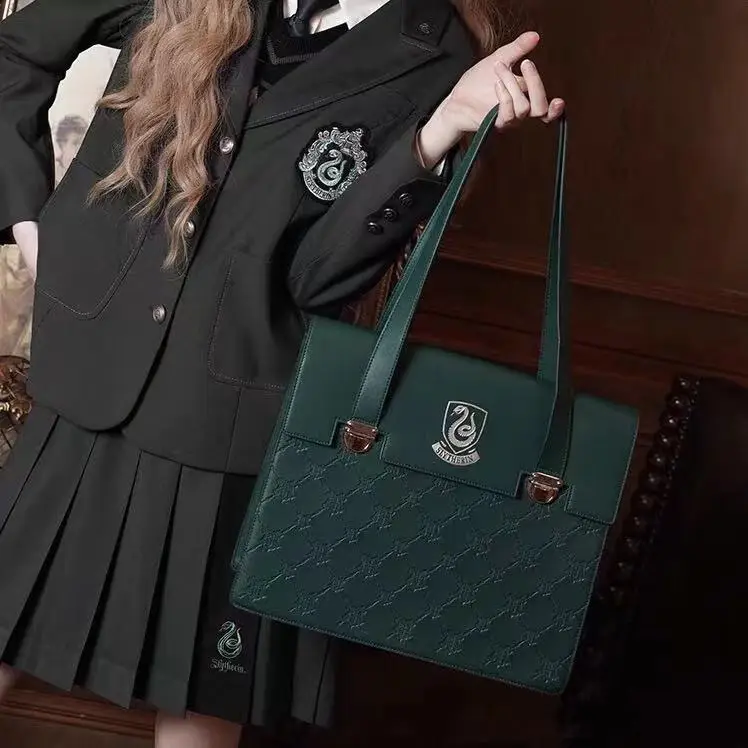 Harryy Potter Hogwarts College large-capacity briefcase computer bag Hermione Slytherin portable shoulder messenger couple bag