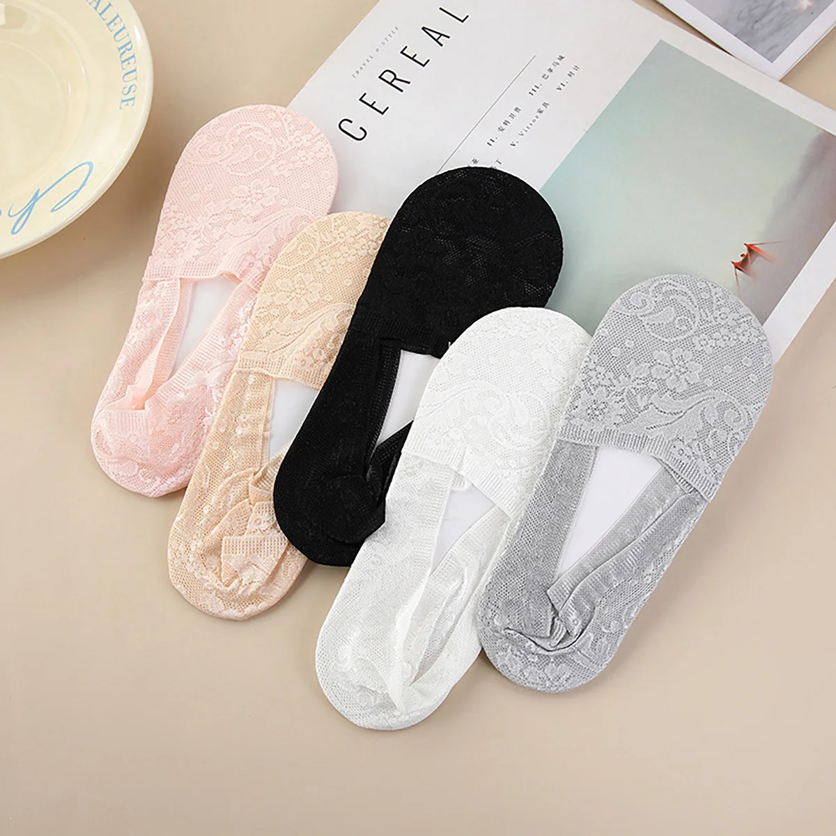 

5 Pairs Women's Summer Lace Invisible Socks Boat Mesh Thin Low cut Socks Slippers Female Ankle Silicone No Show Non-slip Socks