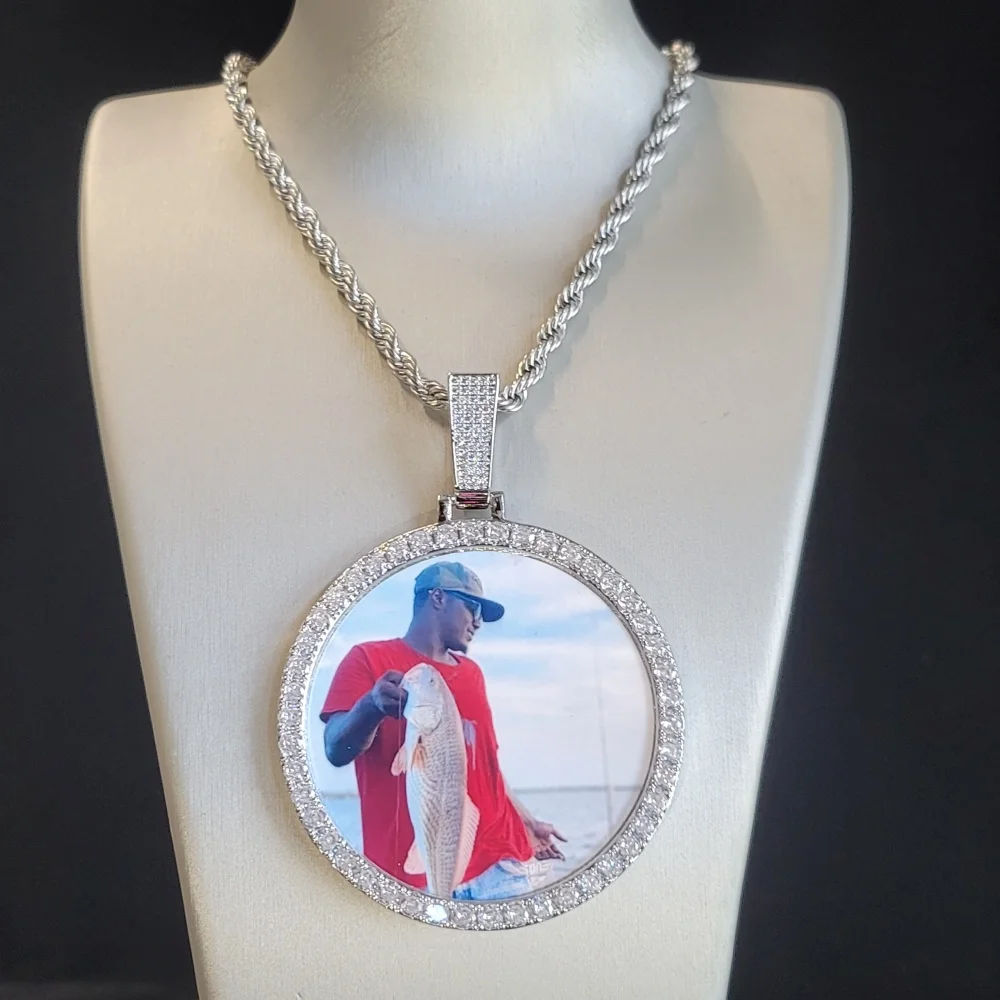 

Custom Photo Pendant With 13mm Miami Cuban chain Laser Engraved En The Smooth And Solid Back Commemorative Picture Gift For Him