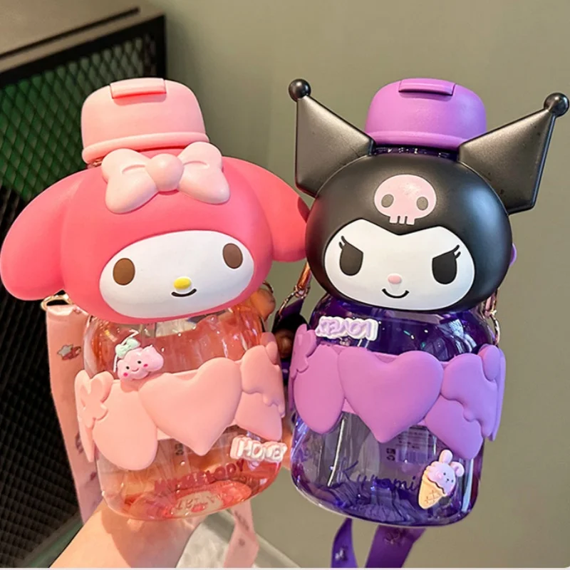

850ml Cartoon Straw Cup Anime Sanrio Hello Kitty Kuromi Portable Strap Water Cup Summer Kettle Girl Birthday Gift