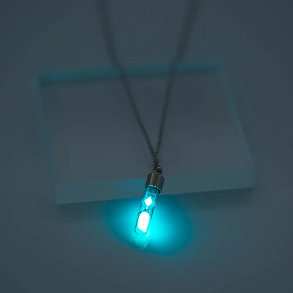 2022 fashion hourglass Luminous  Pendant  Necklace Glowing in the Dark  Hollow Luminous Pendant Necklace Jewelry Halloween Gifts