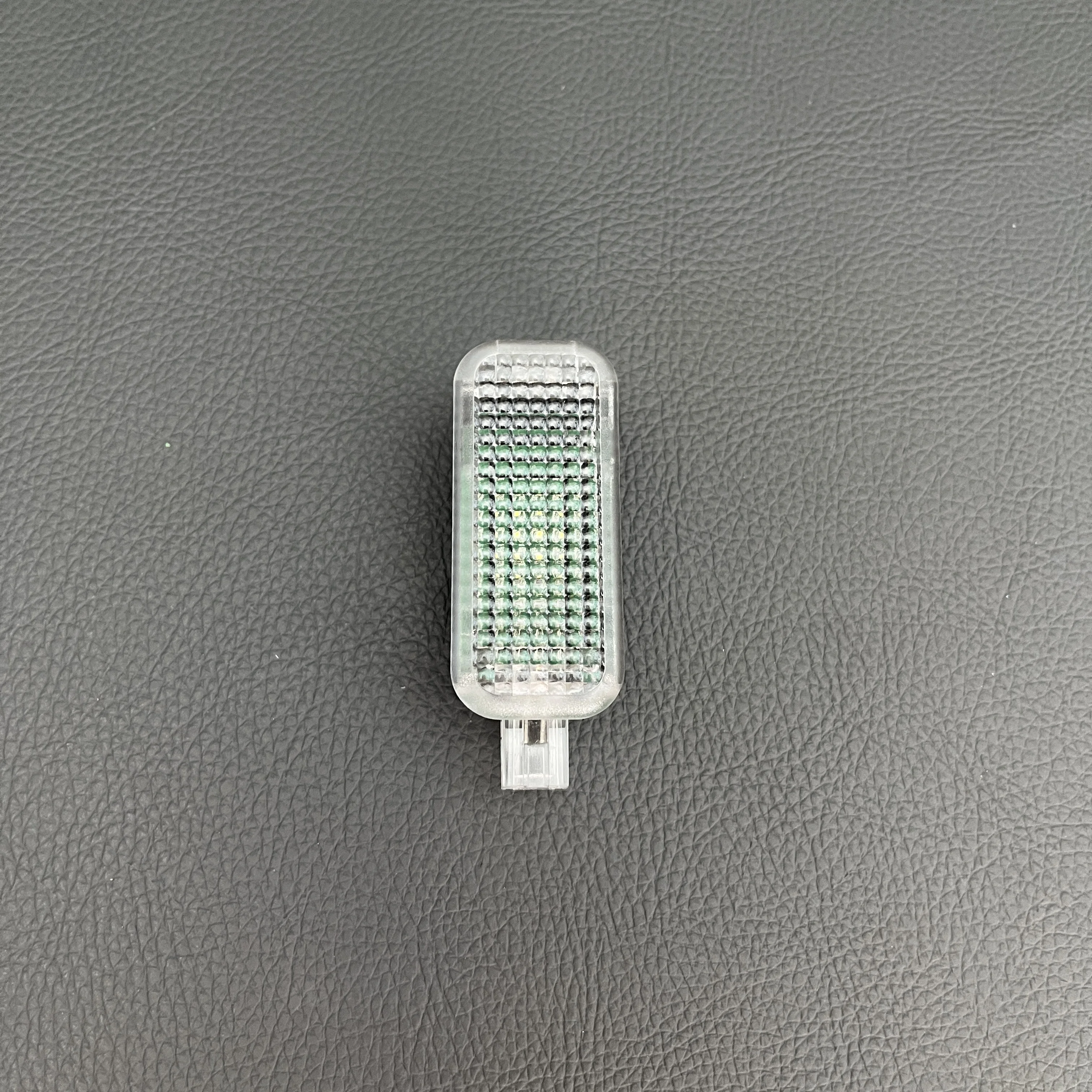 Car LED Footwell Light Foot Lamp 4E0 947 415 For Audi A1 A3 A4 B8 B9 A5 A6 A8 Q3 Q5 Q7 TT For VW Passat B6 B7 Golf 5 MK5 6 MK6