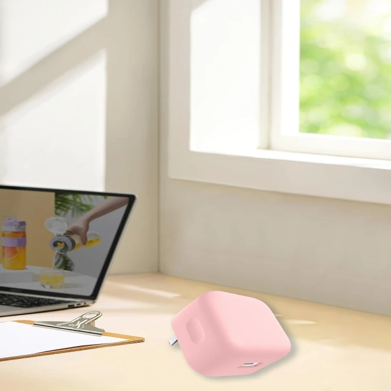 

Dynamic Protective Cover For Apple 40W Power Adapter – Soft Silicone, Anti-Drop Dustproof, USB-C Compatible。