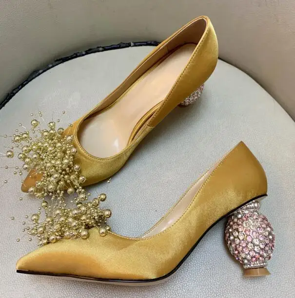 Light Yellow Genuine Leather Silk Pointed Toe Pineapple Crystal Diamond Heels Pumps Woman Shallow Slip On Pearls Front Shoes