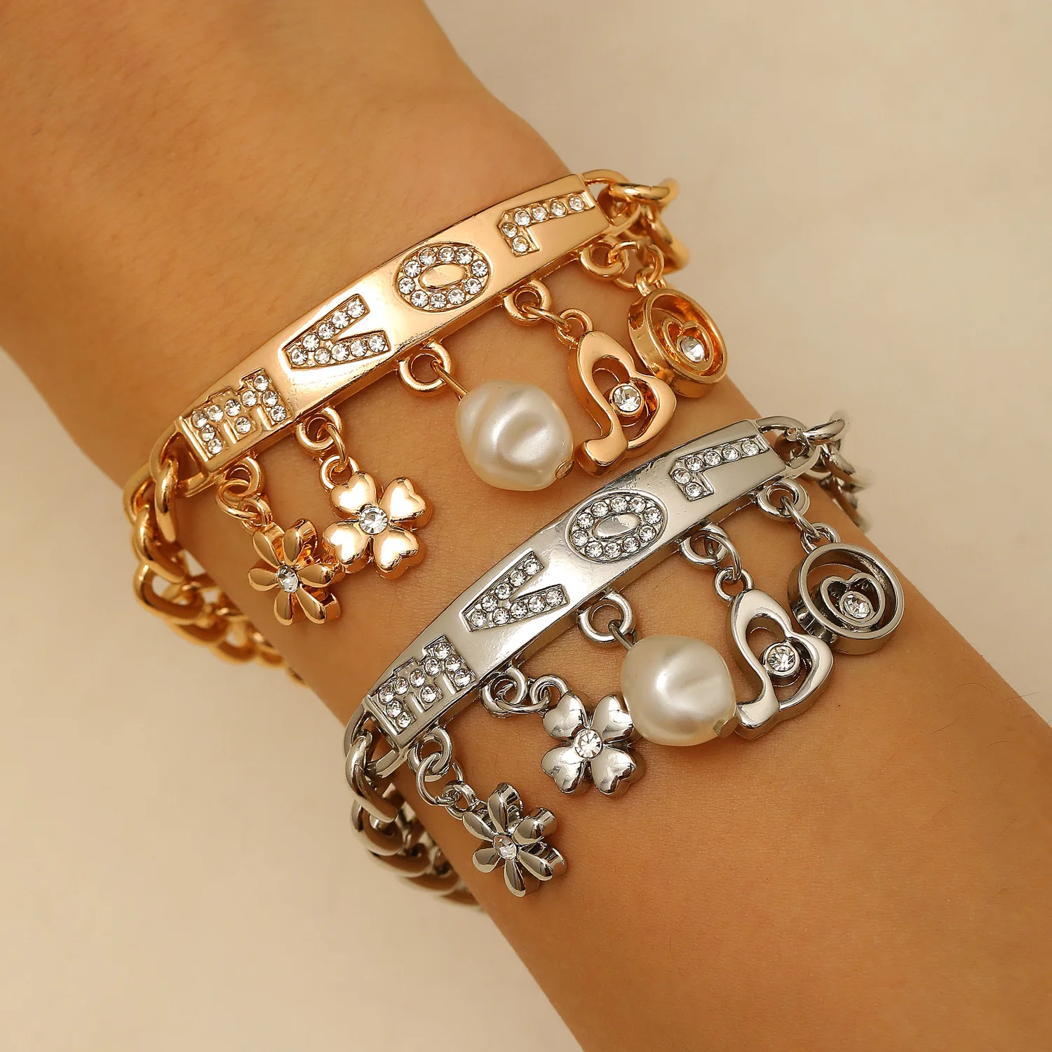 

Fashionable Women Bracelet Chain Link Love Letter Pendant Crystal Pearl Charm Jewelry Gift Hot Sale Trendy Accessories
