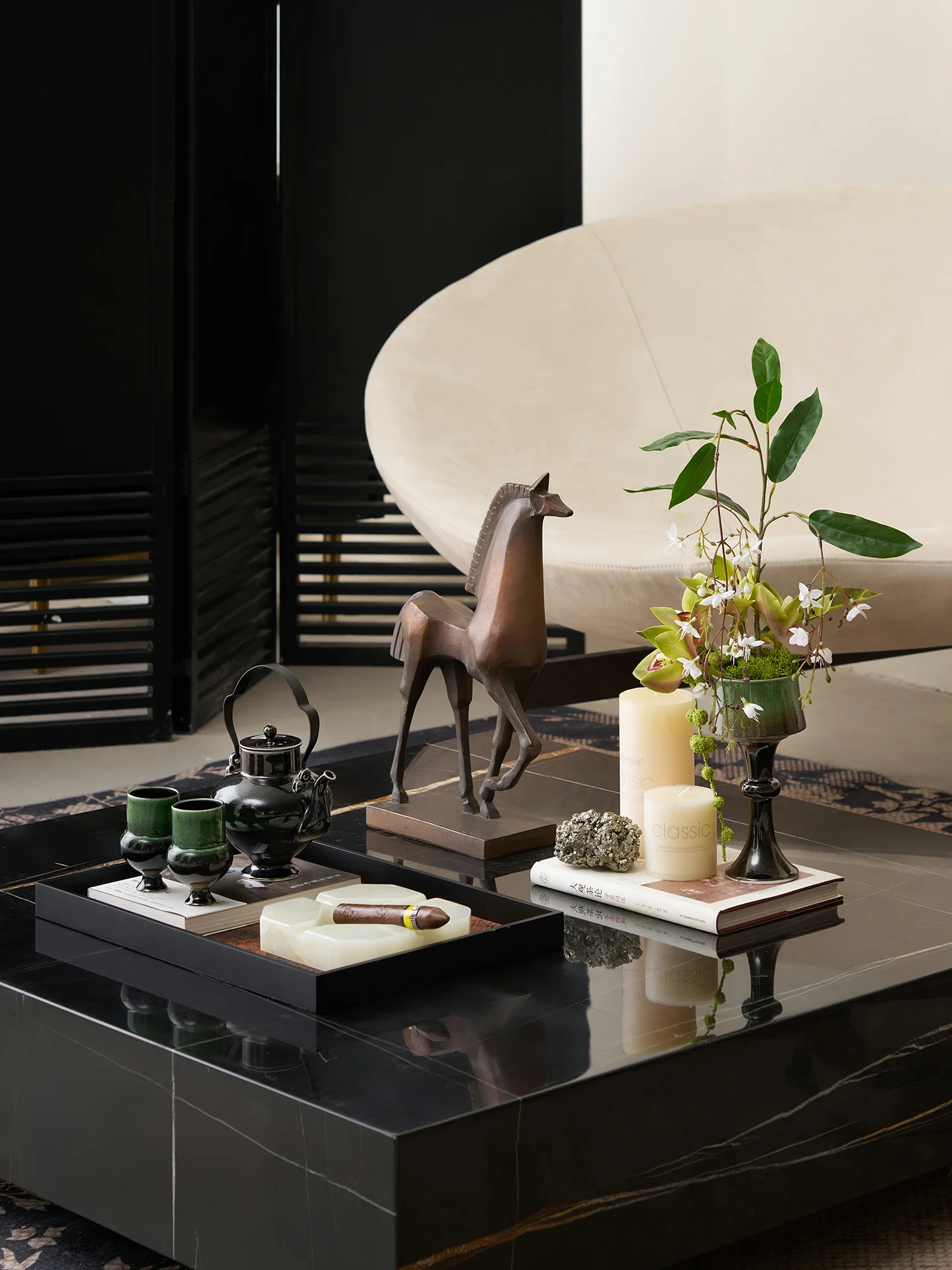 

Новый декоративный чайный набор в китайском стиле для гостиной, художественный, с высокой полкой, декоративным ящиком и шкафом для чайной комнаты