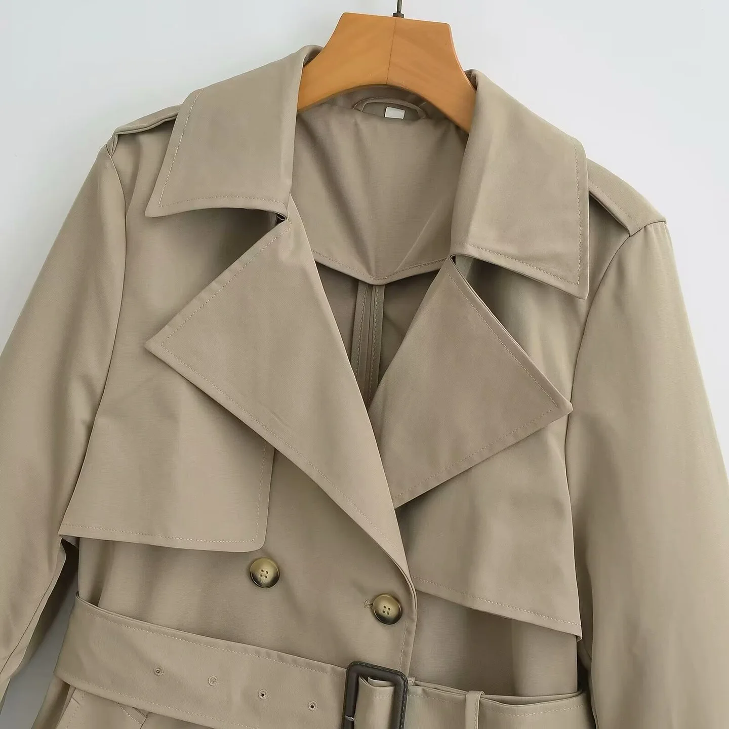 Nieuwe modieuze, eenvoudige en veelzijdige casual trenchcoat met lange mouwen voor dames