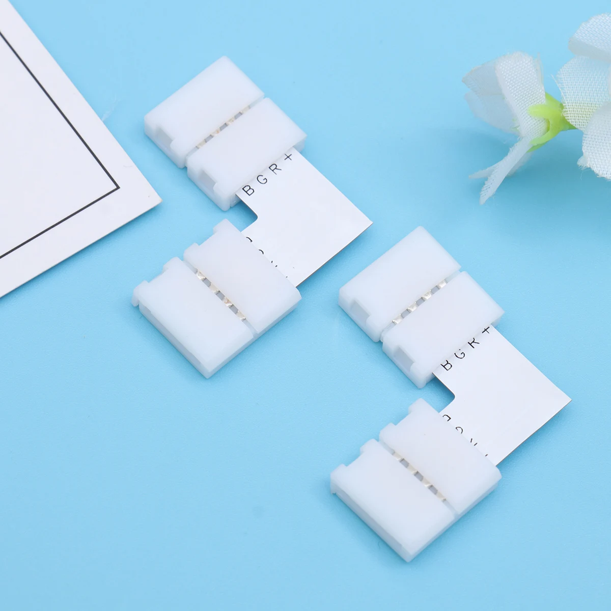 

20 Pcs LED Light Strip Connector Connectors Pluggable Buckle. Clip for Solderless