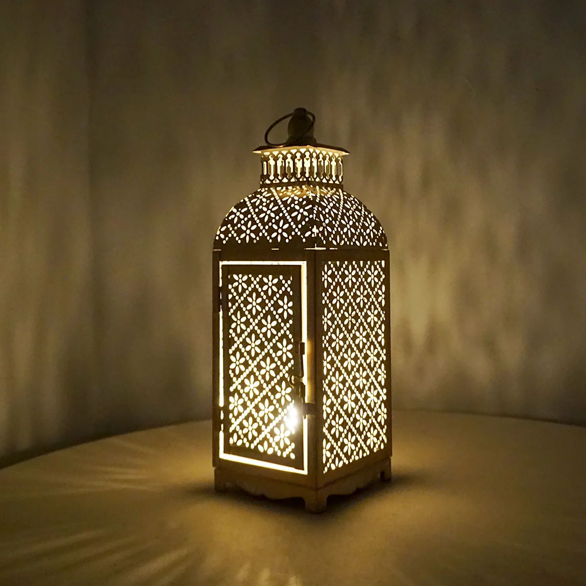 TUME free labeling Moroccan candlestick retro light luxury tower handicrafts European home decoration