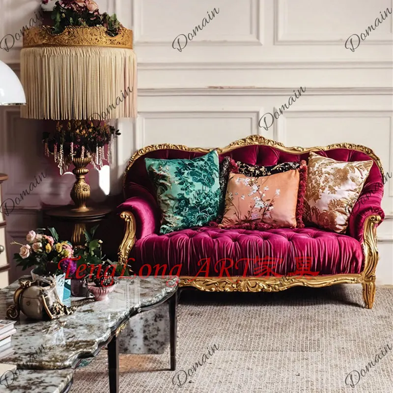 French vintage gold three-seater sofa, solid wood American double sofa, hotel guesthouse, photo studio sofa